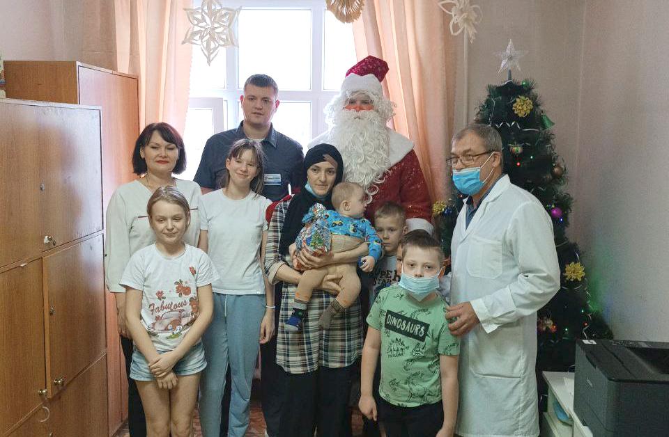 В канун нового года ТОГБУЗ «ГБ им. С.С. Брюхоненко г. Мичуринска» посетил Дед Мороз